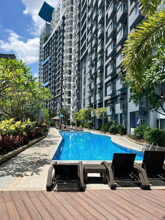 Aparthotel Manhattan Heights Towerb In Araneta Cubao 5Mins Walk To Smart Araneta à Manille Extérieur photo